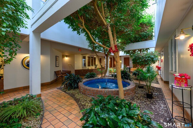 Photo - 319 New Britain Rd