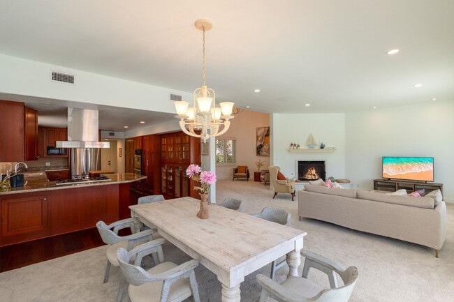 2411 Monaco Dr Unit 1
