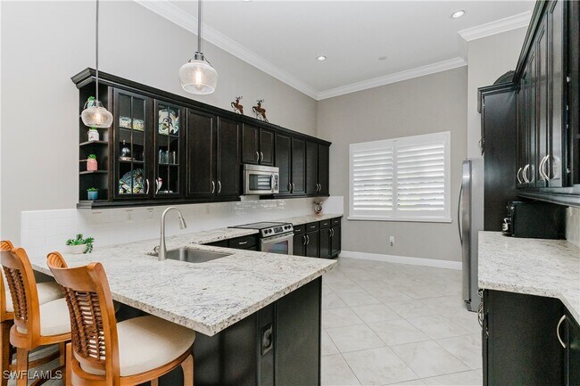 Photo - 5265 Messina St