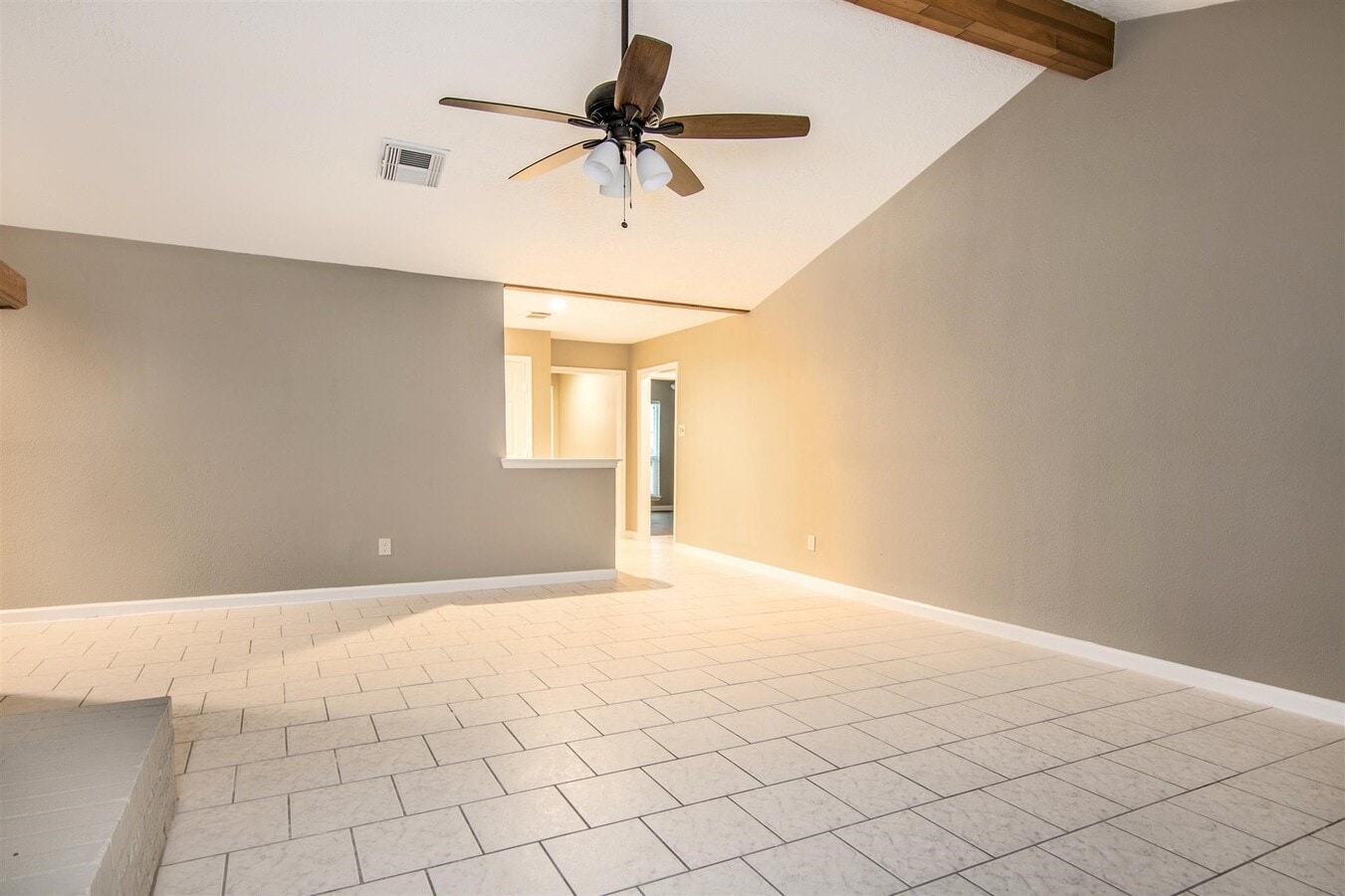 Photo - 4327 Lucian Ln