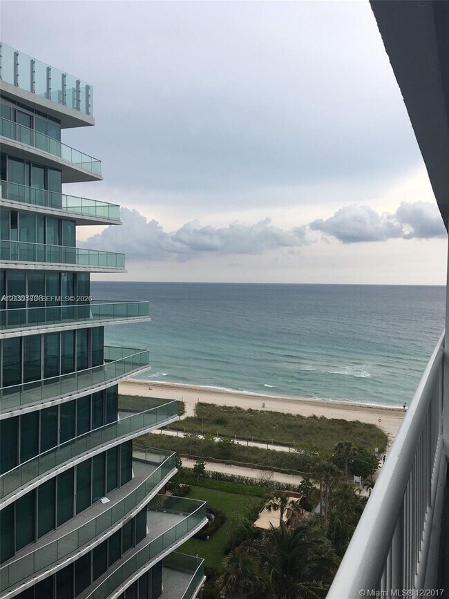 Photo - 9341 Collins Ave Unidad 1006