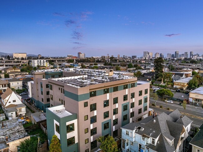 Building Photo - ArtHaus 820