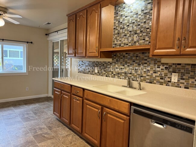 Photo - 4410 21st Ct SE