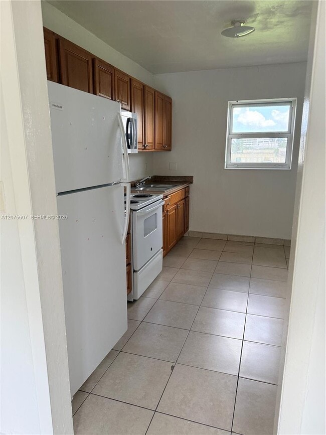 Photo - 520 SW Krome Terrace Unidad 4