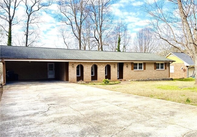 Photo - 399 Wayward Wind Dr SW