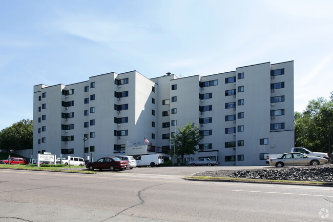 Pennel Park Commons - Pennel Park Commons Apartments