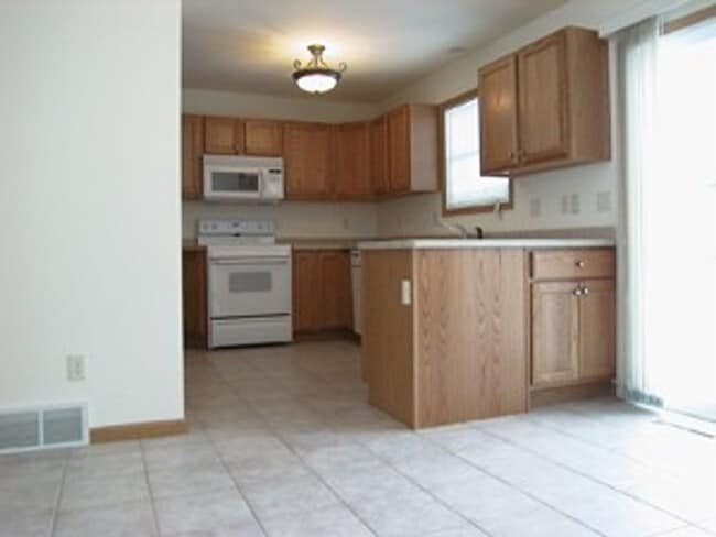 Photo - 601-603 Nicolet Ave. Unidad 601