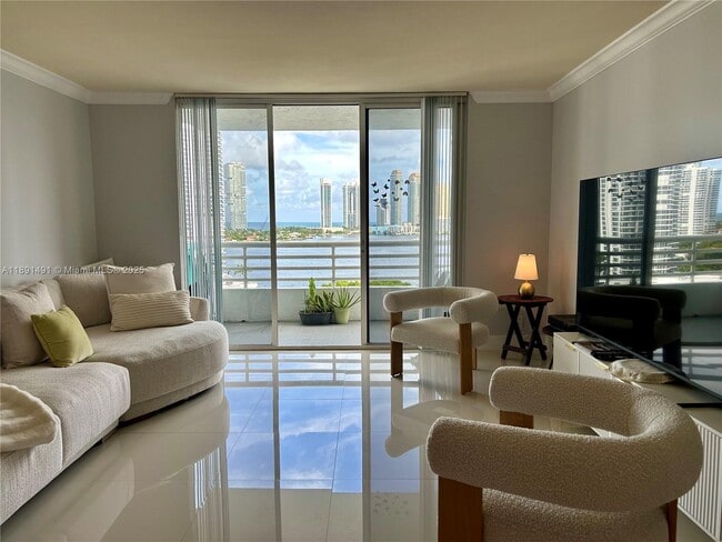 Photo - 3300 NE 192 St Unidad 1517