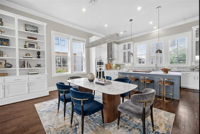 Photo - 520 S Pearl Expy