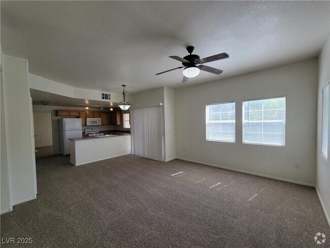 Building Photo - 3822 Ormond Beach St Unit 104 Rental