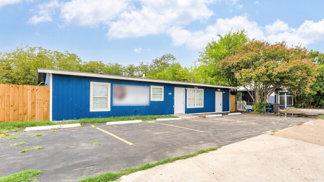 Building Photo - 4530 Walzem Rd Unit 101