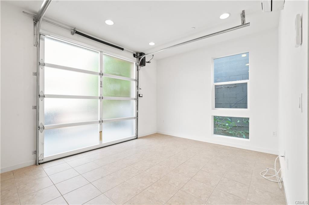 Photo - 1533 Sullivan Ave