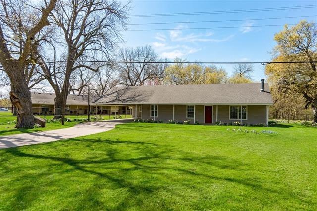 Photo - 3311 E FM 813