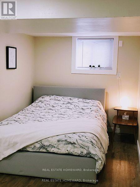 Photo - 50 Mould Ave