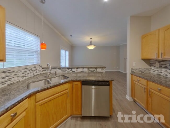 Photo - 5862 Mahogany Pl SW