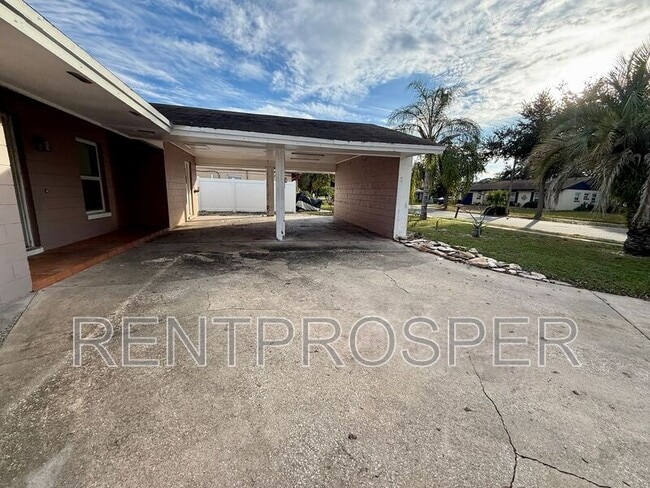 Photo - 376 Imperial Dr