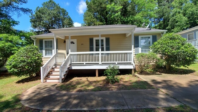 Building Photo - Updated 3BR, 2BA Durham Rental with Front Porch & Deck