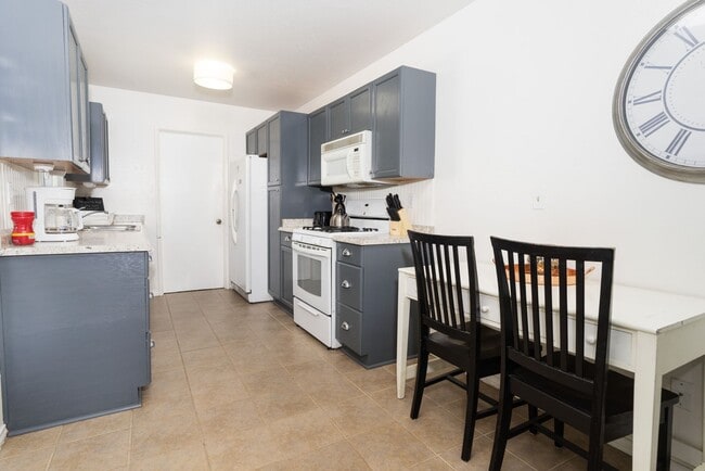 Building Photo - Coming Soon!