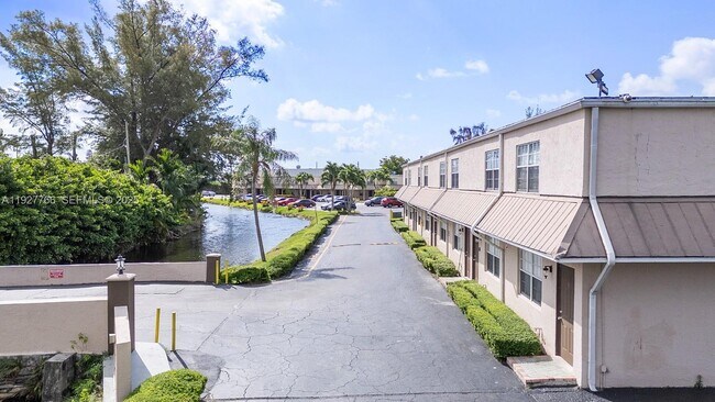 Photo - 4100 NW 16th Ave