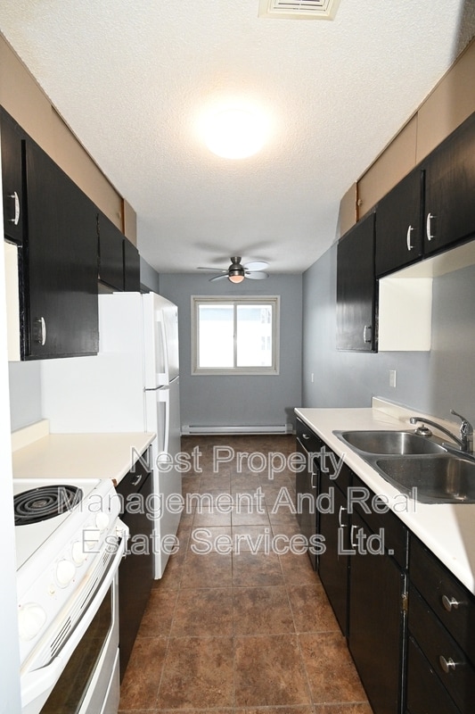 Photo - 120 Conveyor St