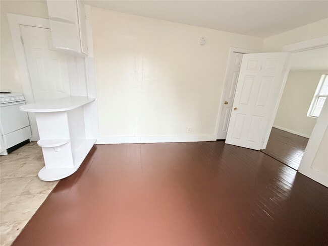 Photo - 4341 Pinewood Ave Unit 4341