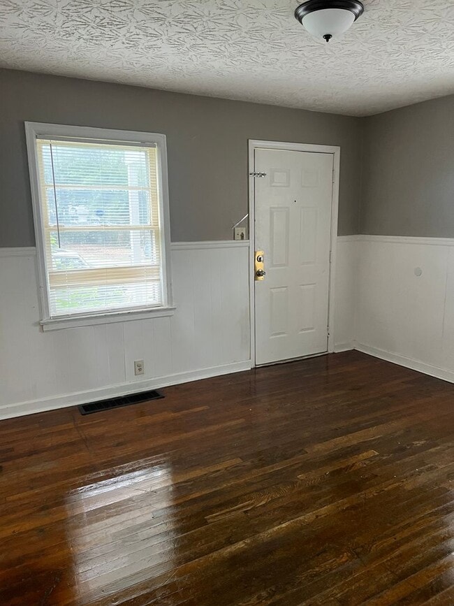 Photo - 1314 Medford Ave Unit 1314 Medford Ave