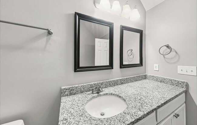 Photo - 384 Havenbrook Way NW