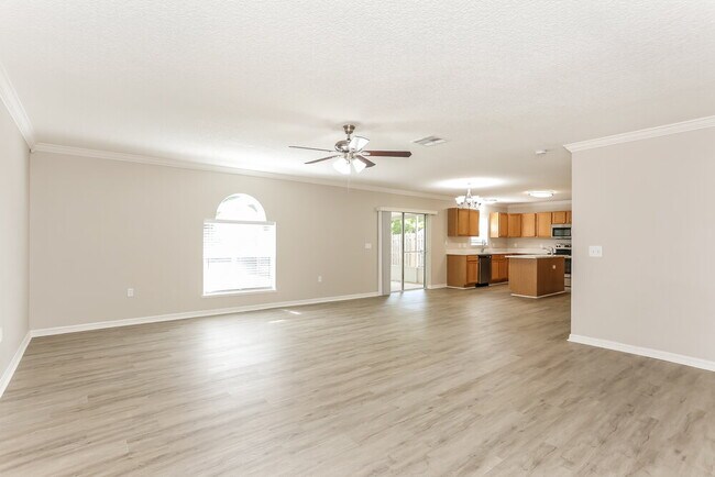 Photo - 76379 Longleaf Loop