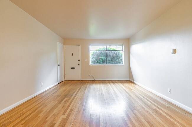 Photo - Boylston Court