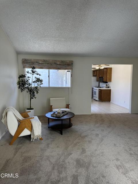Building Photo - 1032 Royal Oaks Dr