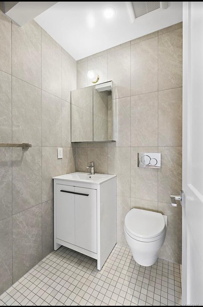 Photo - 40-05 Ithaca St Unit 4B