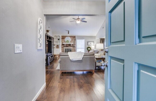 Photo - Very Nice 3 Bedroom 2 Bath Home in Yukon Schools