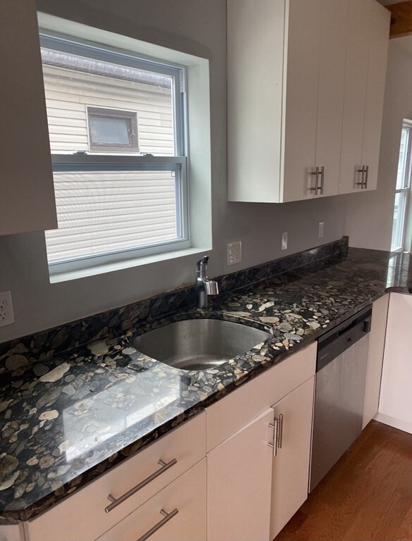 Photo - 50 Linden St Unit 2