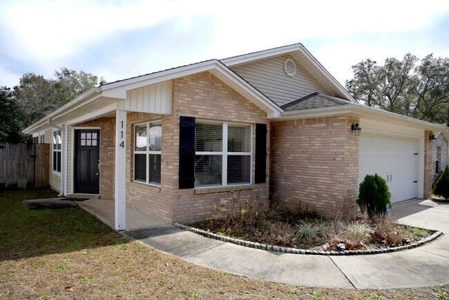 Photo - 114 Quince Ave