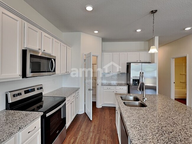 Photo - 4501 Reisswood Loop