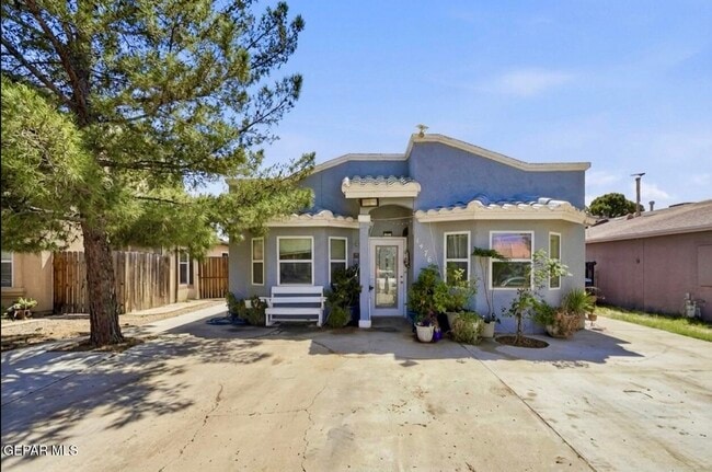 Photo - 1476 Enrique Perez Cir