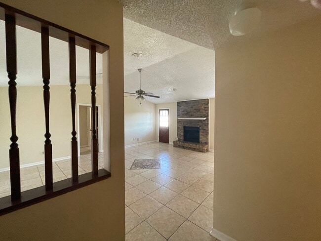 Photo - 2679 Aberdeen Ct