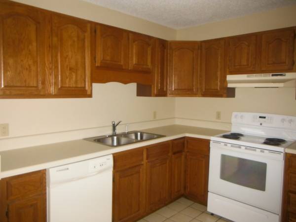 Kitchen - 1903 Sinking Creek Rd