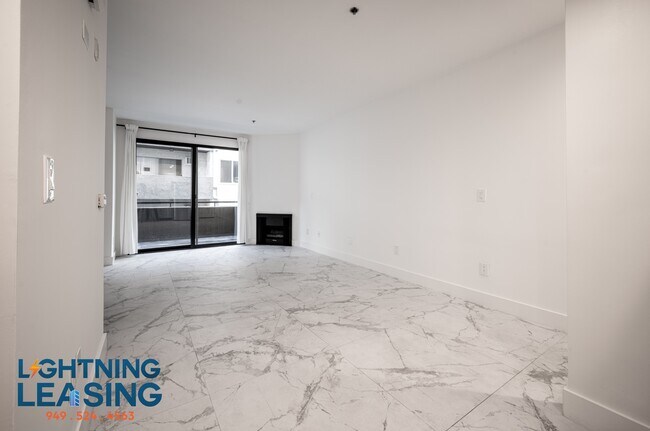 Building Photo - 8811 Burton Way Unit 216D Rental