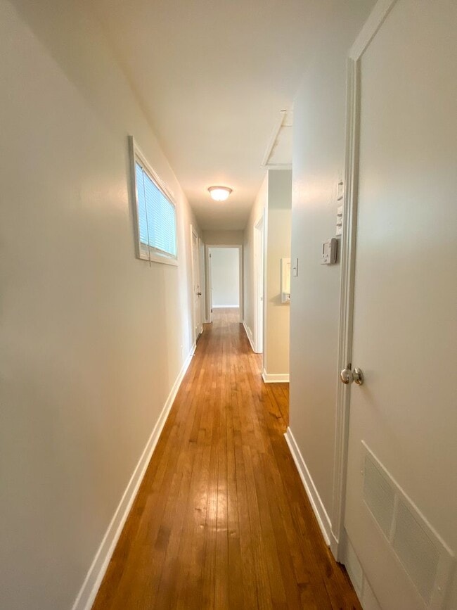 Photo - 4 Bed 2 bath with updated bathrooms