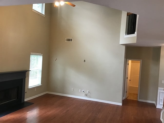 Photo - 1450 Grey Rock Way