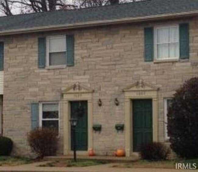 Building Photo - 1605 S Dorchester Dr