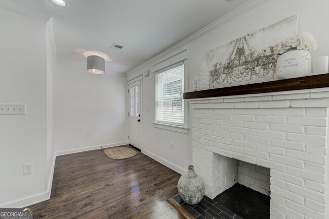 Photo - 456 Griffin St NW