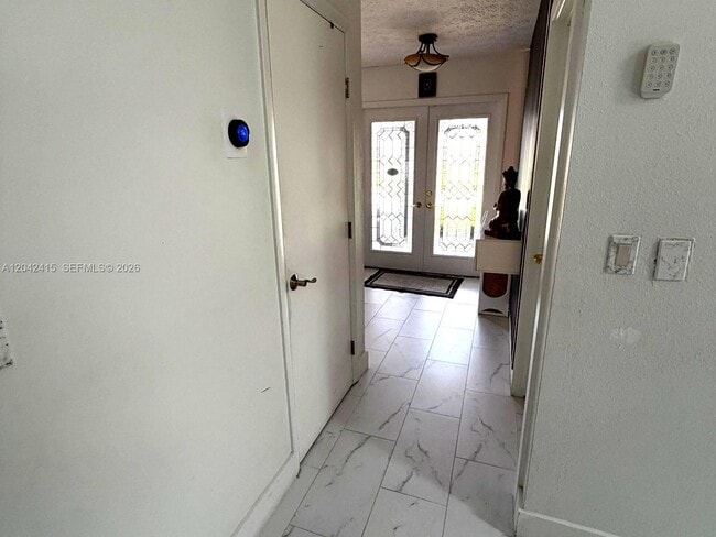 Photo - 209 SW 42nd St