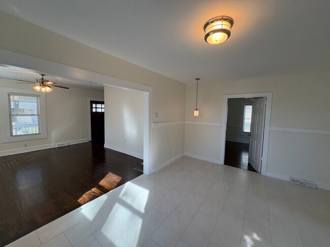 Photo - 2/2 Charming Home in West Greenville!