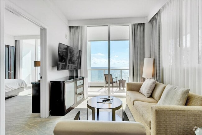 Building Photo - 4391 Collins Ave Rental