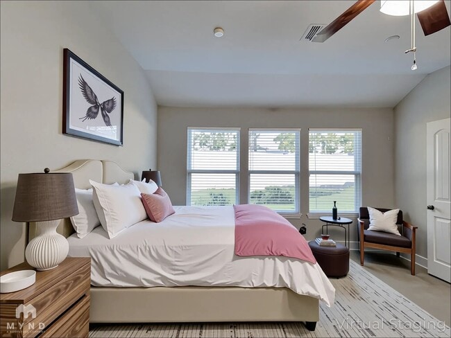 Photo - 4605 Elderberry St