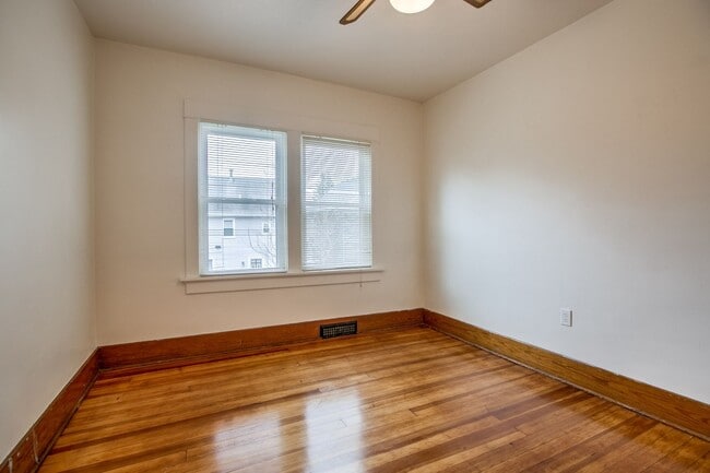 Photo - 1327 S 13th St