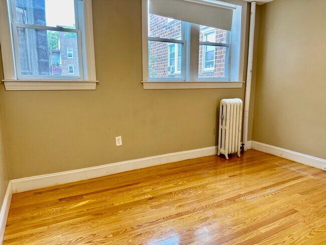 Photo - 66 Egmont St Unidad 3