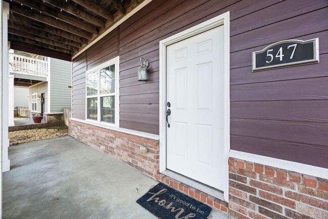 Photo - 547 N Longfellow Ln